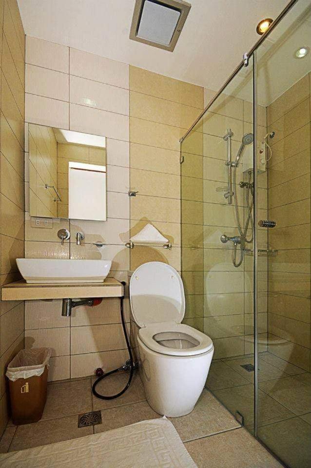 Bluewaves Westcliff Villa Balabag  エクステリア 写真