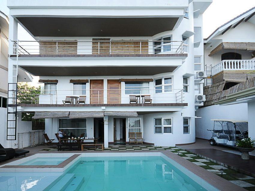 Bluewaves Westcliff Villa Balabag  エクステリア 写真